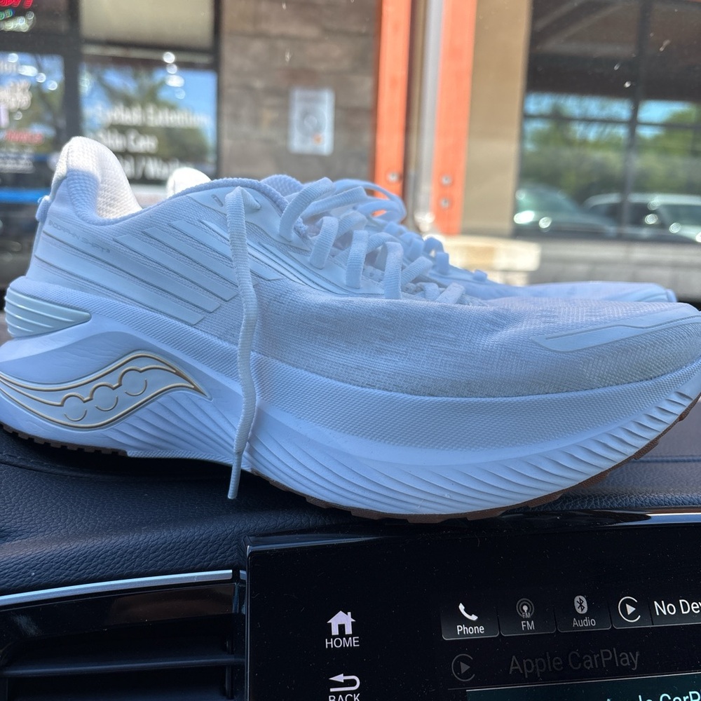 White Saucony Women's Running Shoes